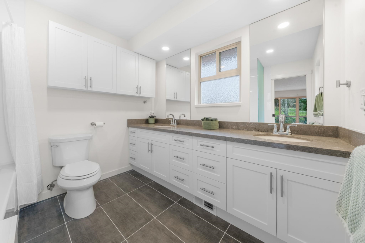 Bedroom 3 Photo of 667 Fairway Drive, North Vancouver, BC