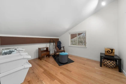 Basement Recreation Room Photo of 667 Fairway Drive, North Vancouver, BC