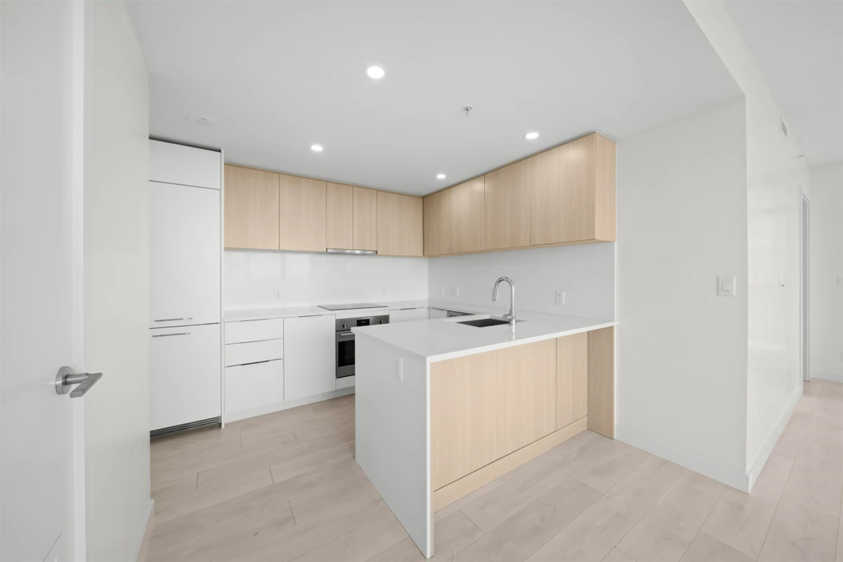 Breakfast Nook Photo of 2108 13318 104 Avenue, Surrey, BC