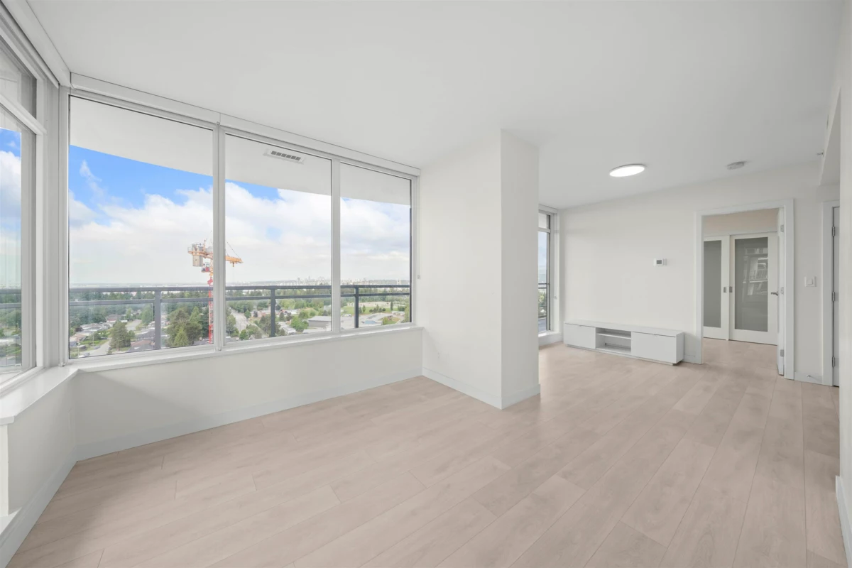 Family Room Photo of 2108 13318 104 Avenue, Surrey, BC