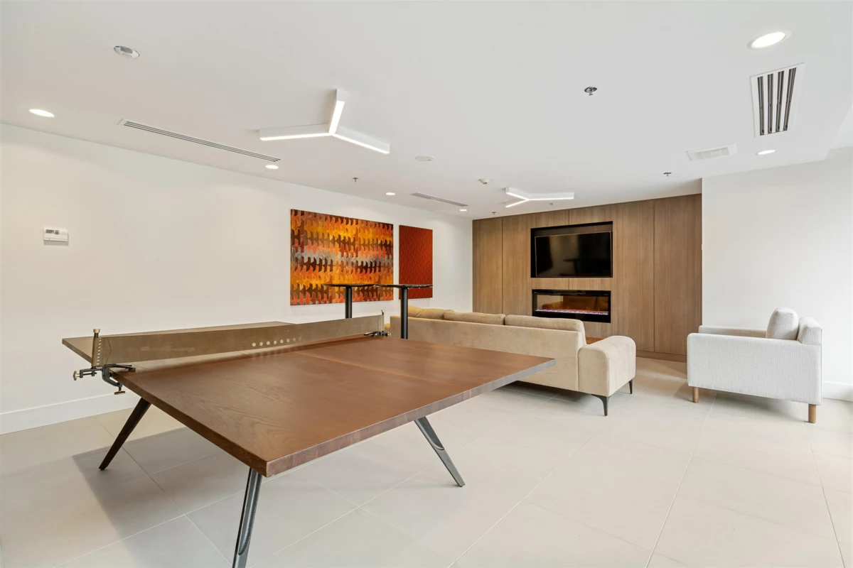 Swimming Pool Photo of 2108 13318 104 Avenue, Surrey, BC