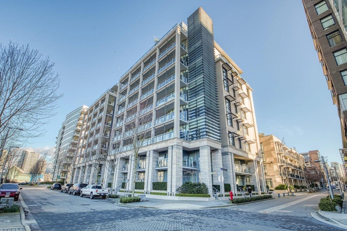 Basement Recreation Room Photo of 310 1616 Columbia Street, Vancouver, BC