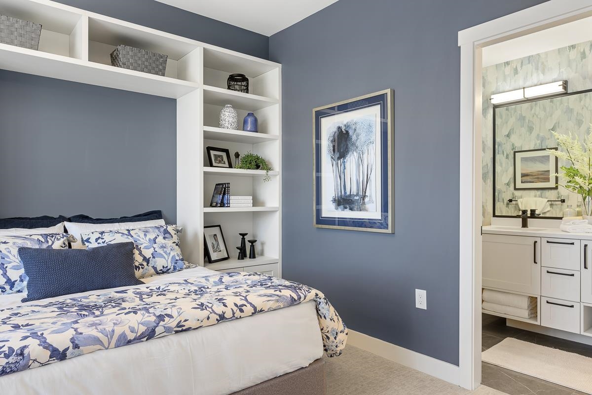 Walk-In Closet Photo of 32 7716 207 Street, Langley, BC