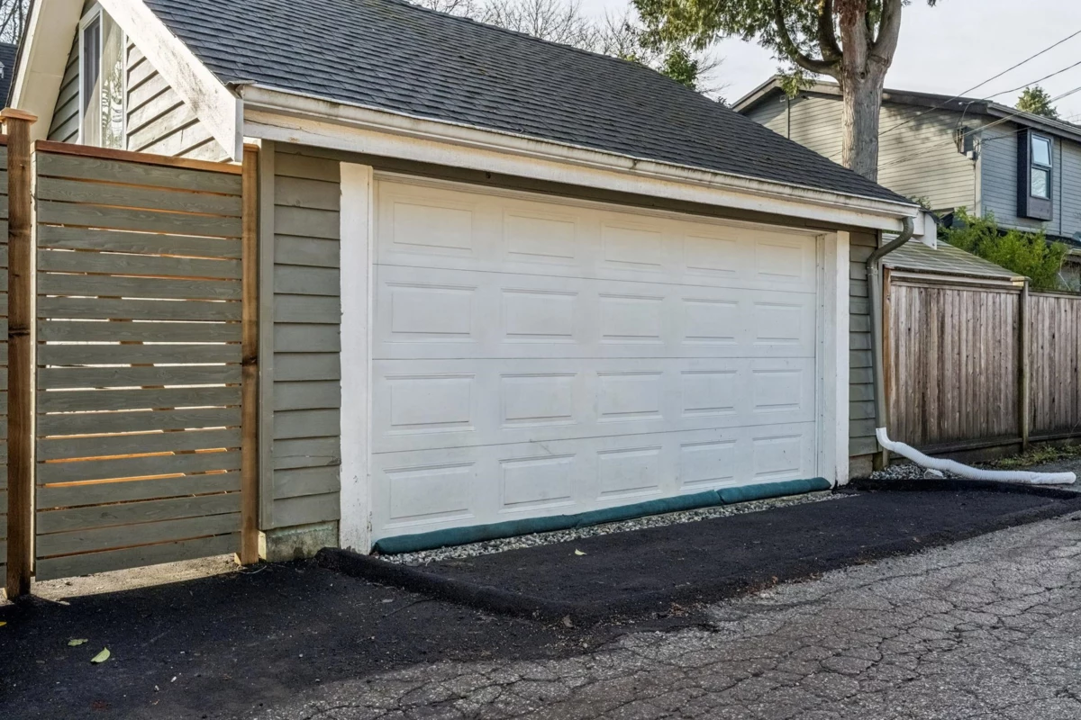 Outdoor Patio Photo of 2819 W 13th Avenue, Vancouver, BC