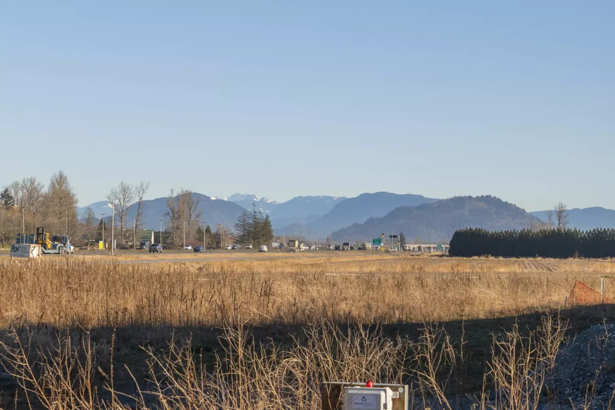 Basement Recreation Room Photo of 38989 No. 4 Road, Abbotsford, BC