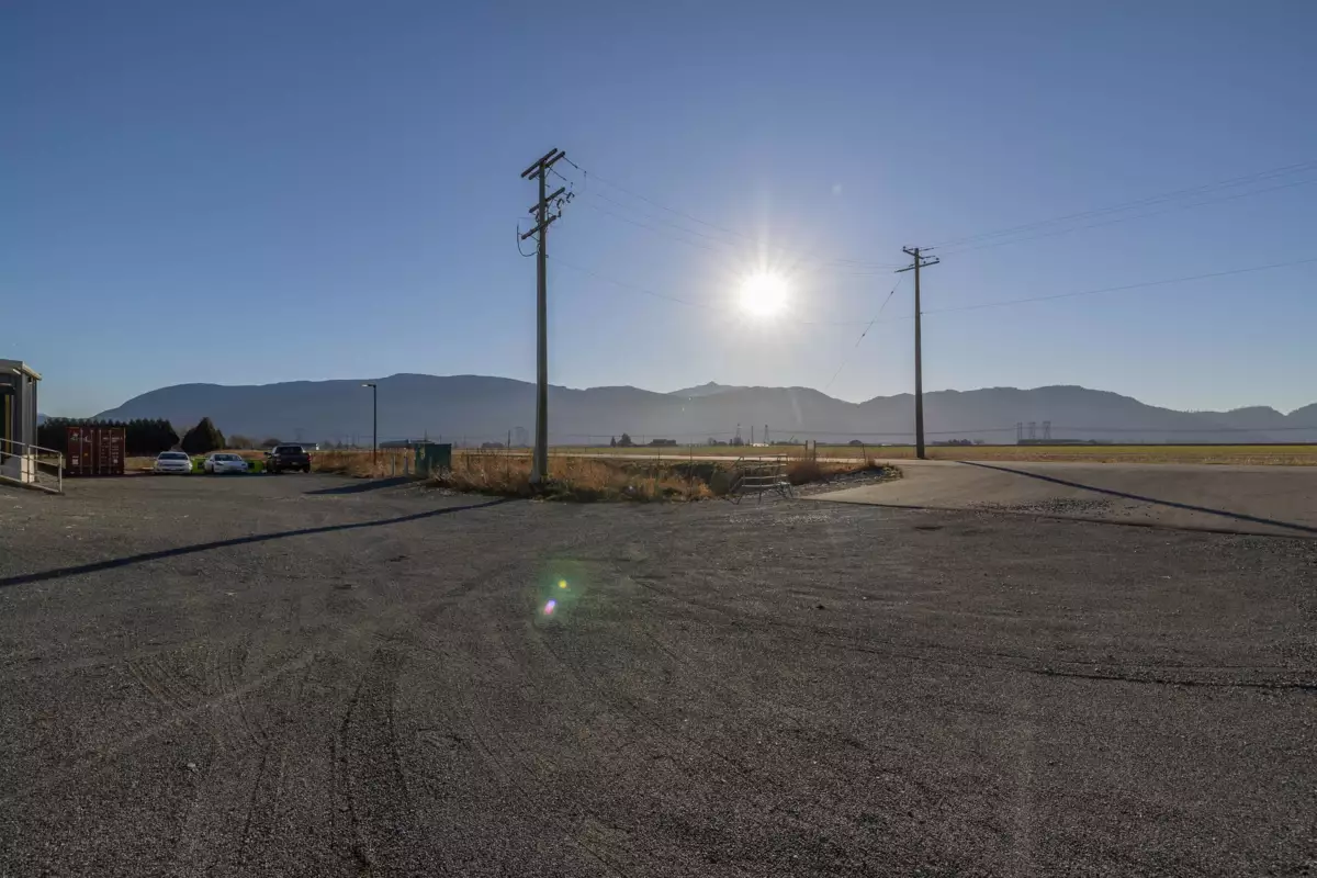 Bedroom 3 Photo of 38989 No. 4 Road, Abbotsford, BC