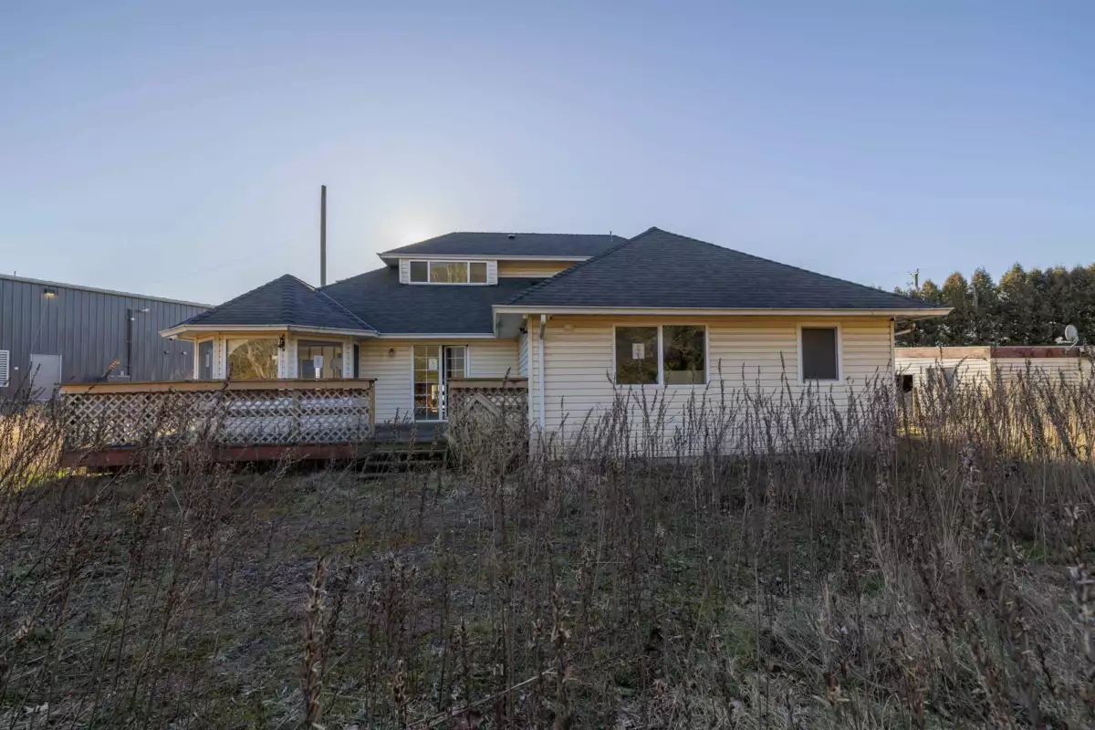 Mudroom Photo of 38989 No. 4 Road, Abbotsford, BC