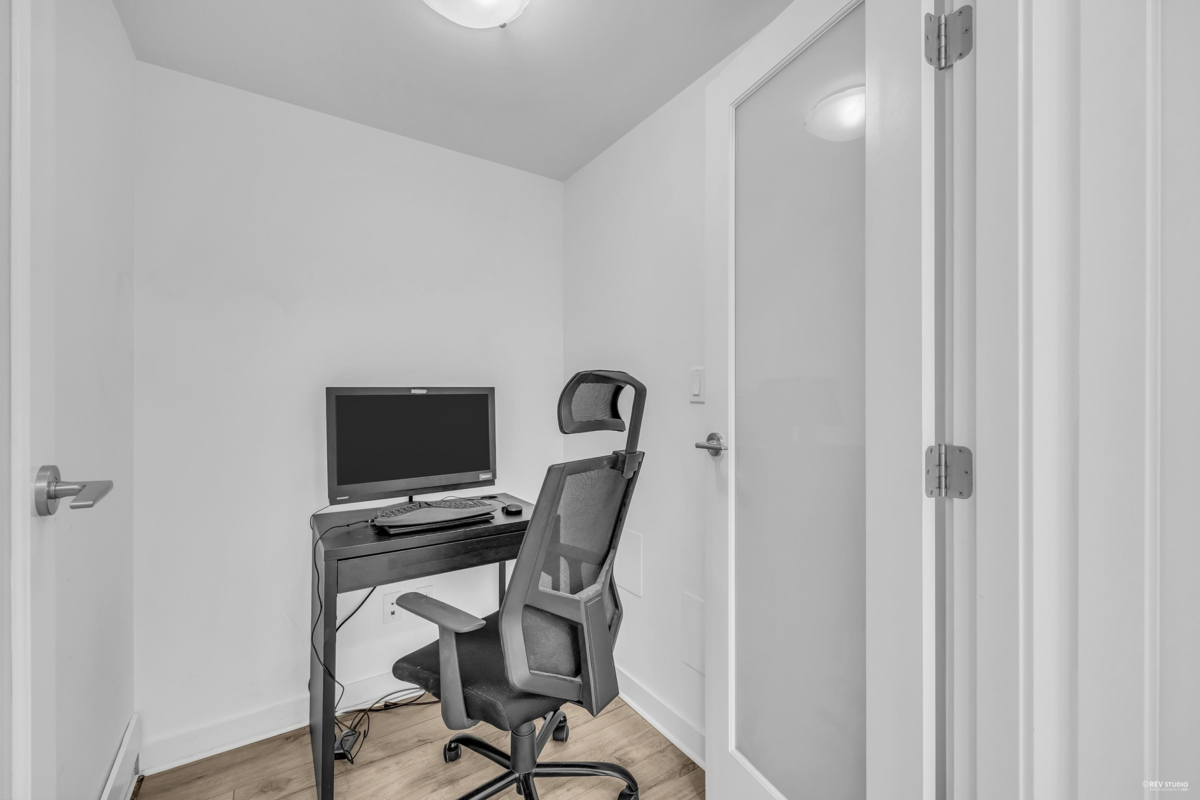 Basement Recreation Room Photo of 2404 10777 University Drive, Surrey, BC