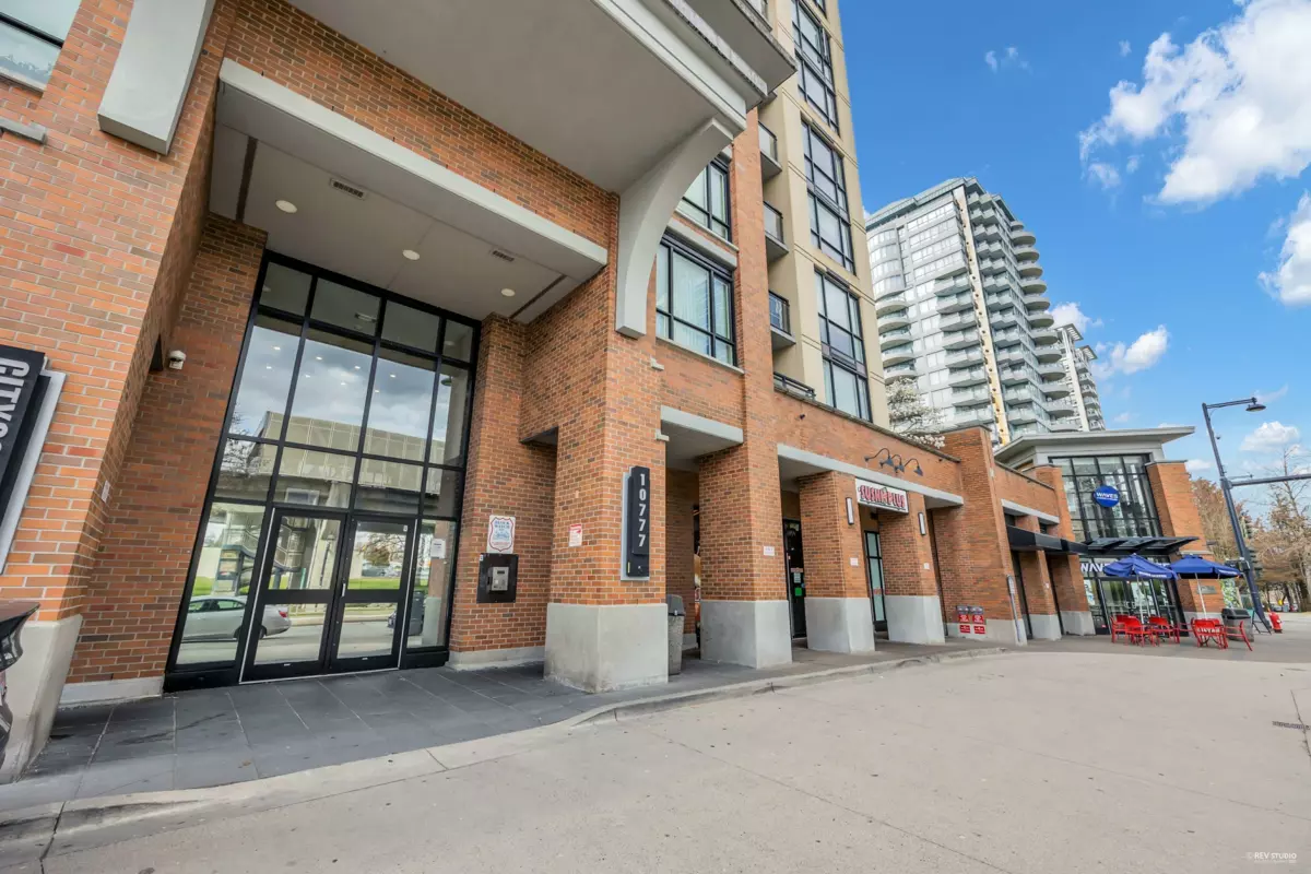 Garden / Landscaping Photo of 2404 10777 University Drive, Surrey, BC