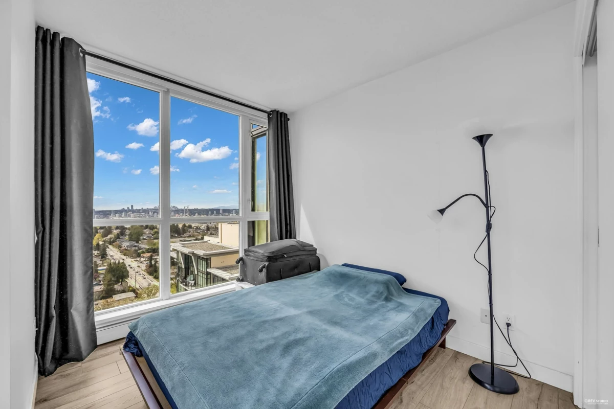 Office / Den Photo of 2404 10777 University Drive, Surrey, BC