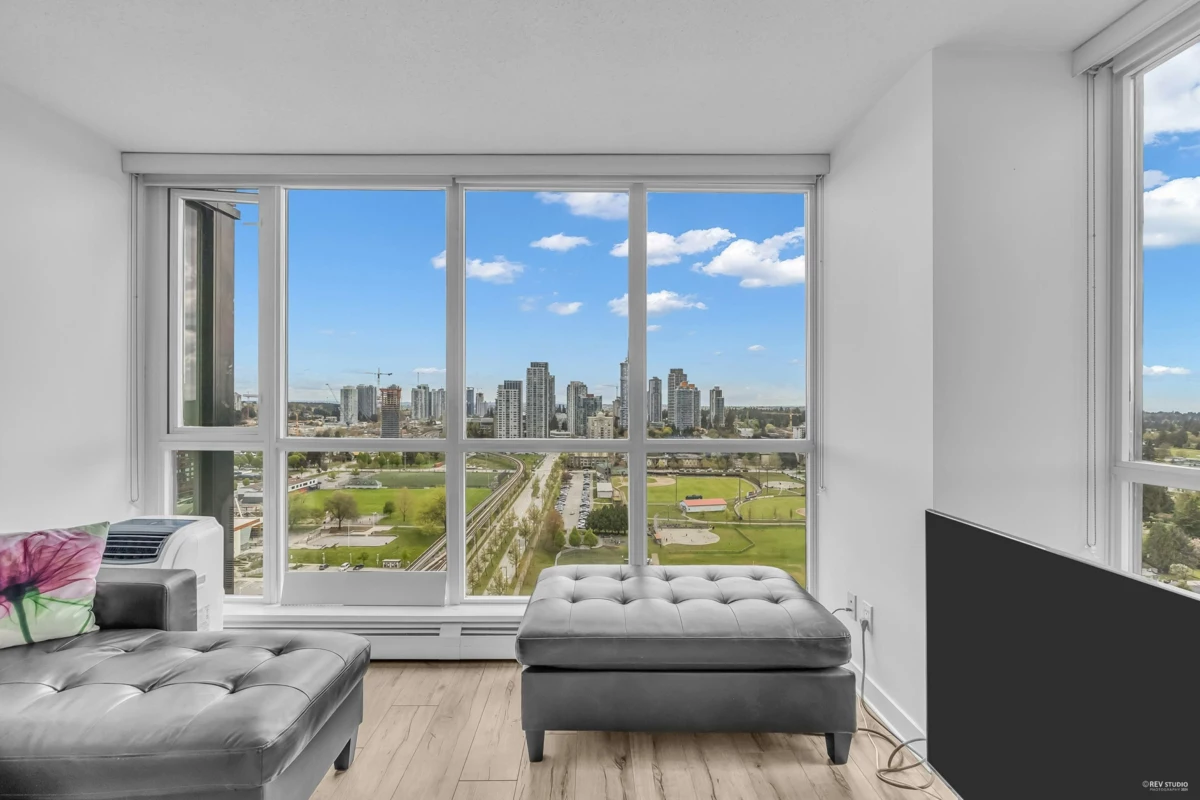 Primary Bathroom Photo of 2404 10777 University Drive, Surrey, BC