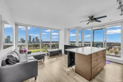 2404 10777 University Drive, Surrey, BC