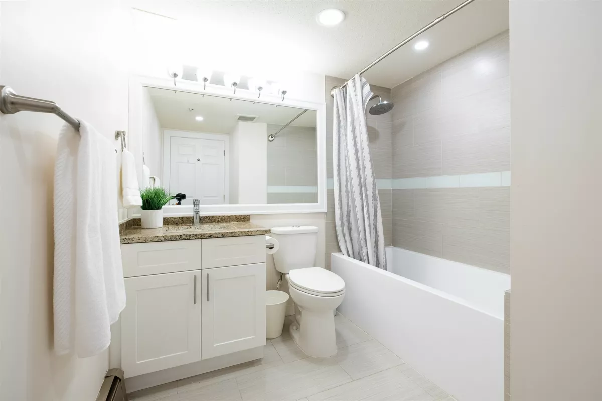 Basement Recreation Room Photo of 108 15233 Pacific Avenue, White Rock, BC