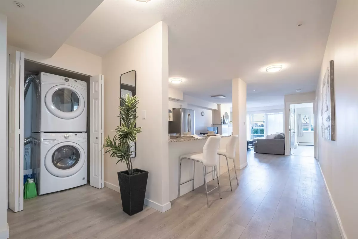 Living Room Photo of 108 15233 Pacific Avenue, White Rock, BC