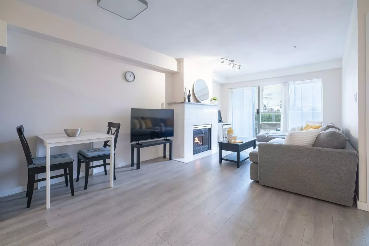 Primary Bedroom Photo of 108 15233 Pacific Avenue, White Rock, BC