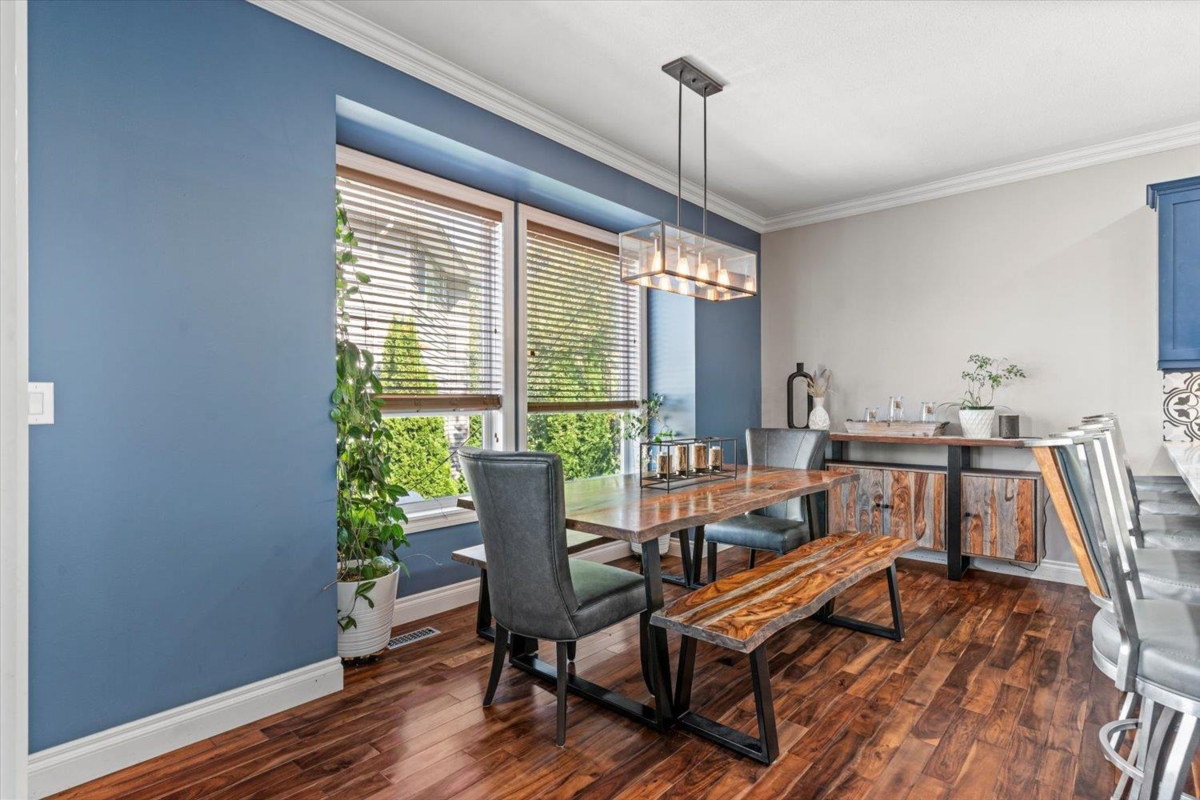 Breakfast Nook Photo of 21 46745 Hudson Road, Chilliwack, BC