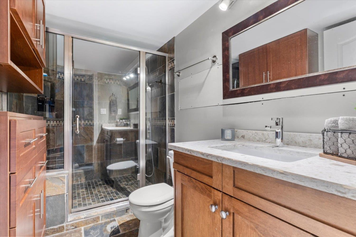 Entry Foyer Photo of 21 46745 Hudson Road, Chilliwack, BC