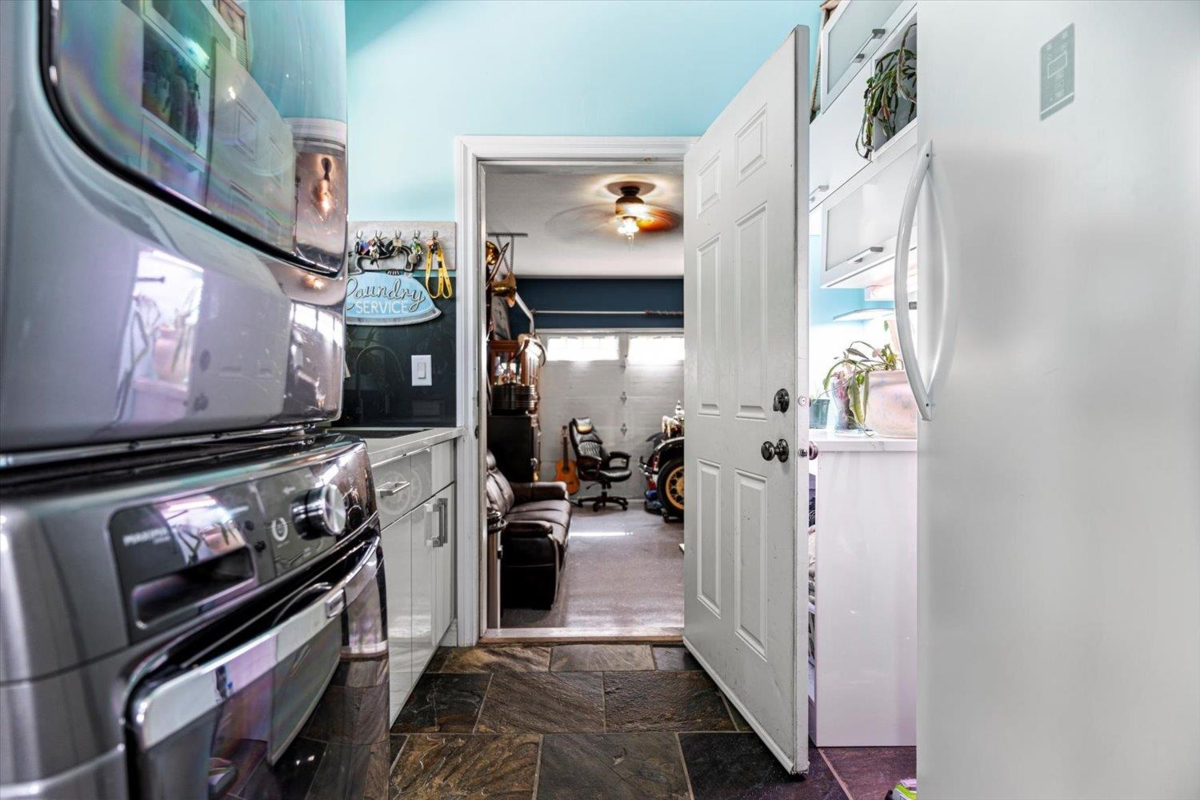 Swimming Pool Photo of 21 46745 Hudson Road, Chilliwack, BC