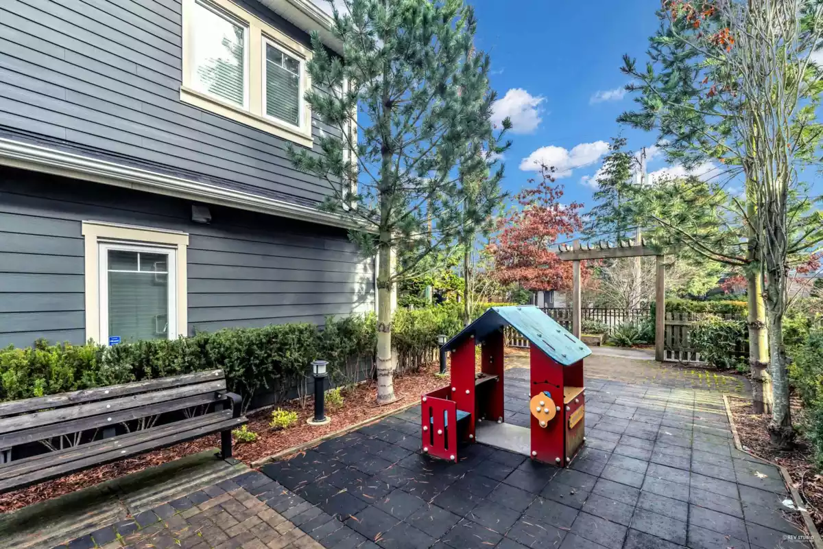 Hot Tub / Spa Photo of 5 6331 No. 4 Road, Richmond, BC