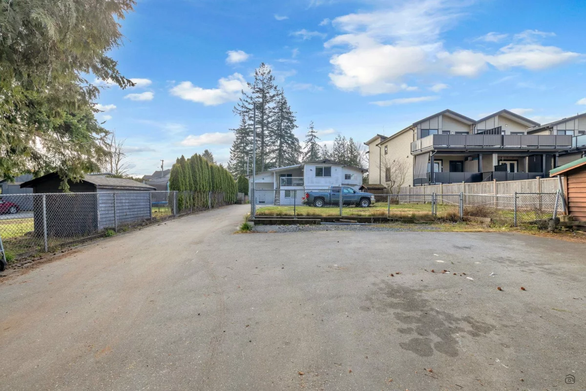 Laundry Room Photo of 13105 64 Avenue, Surrey, BC
