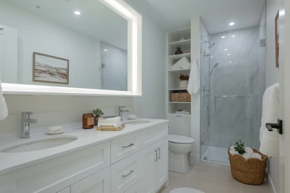 Primary Bathroom Photo of 201 46185 Thomas Road, Chilliwack, BC