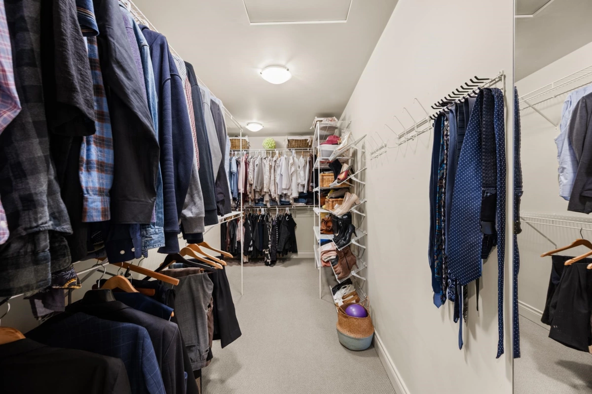 Entry Foyer Photo of 18265 Claytonhill Drive, Surrey, BC