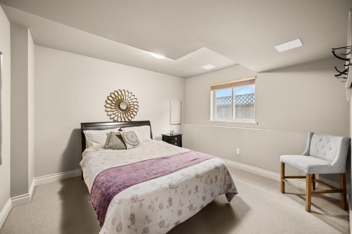 Outdoor Kitchen Photo of 18265 Claytonhill Drive, Surrey, BC