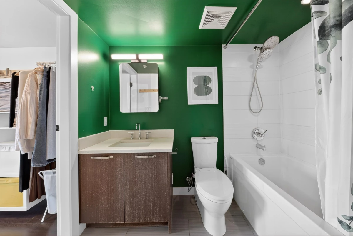 Bedroom 2 Photo of 1010 6888 Cooney Road, Richmond, BC