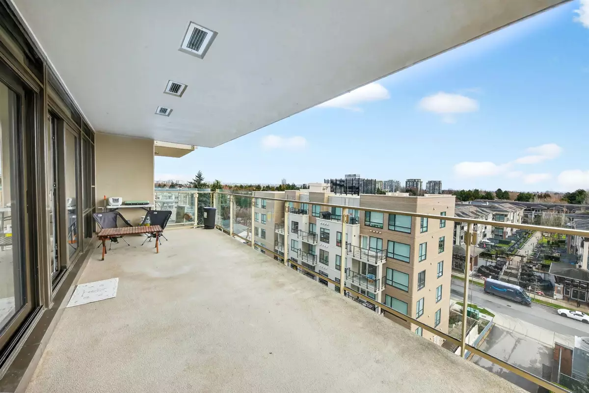 Bedroom 4 Photo of 1010 6888 Cooney Road, Richmond, BC