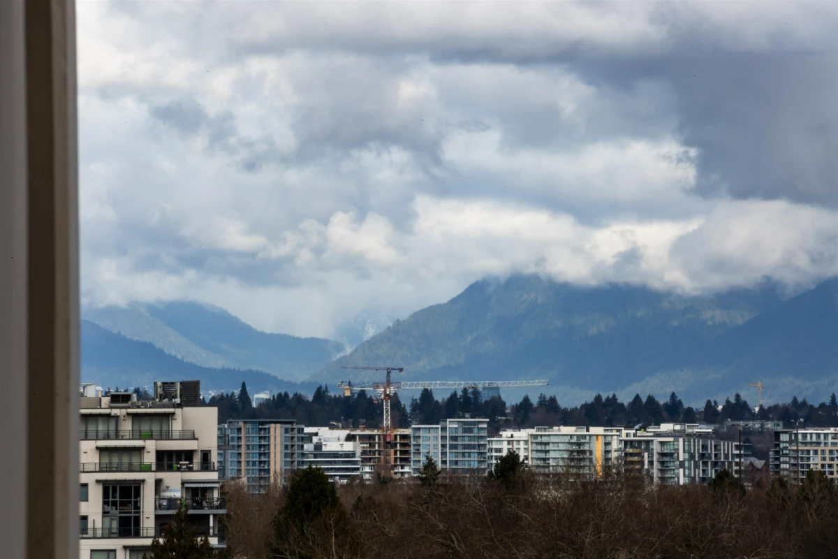 Outdoor Patio Photo of 1010 6888 Cooney Road, Richmond, BC