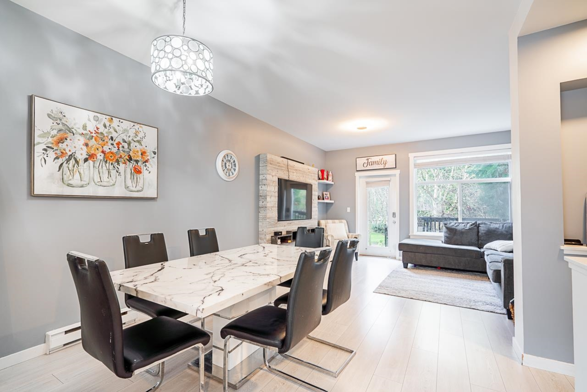 Kitchen Island Photo of 19 15075 60 Avenue, Surrey, BC