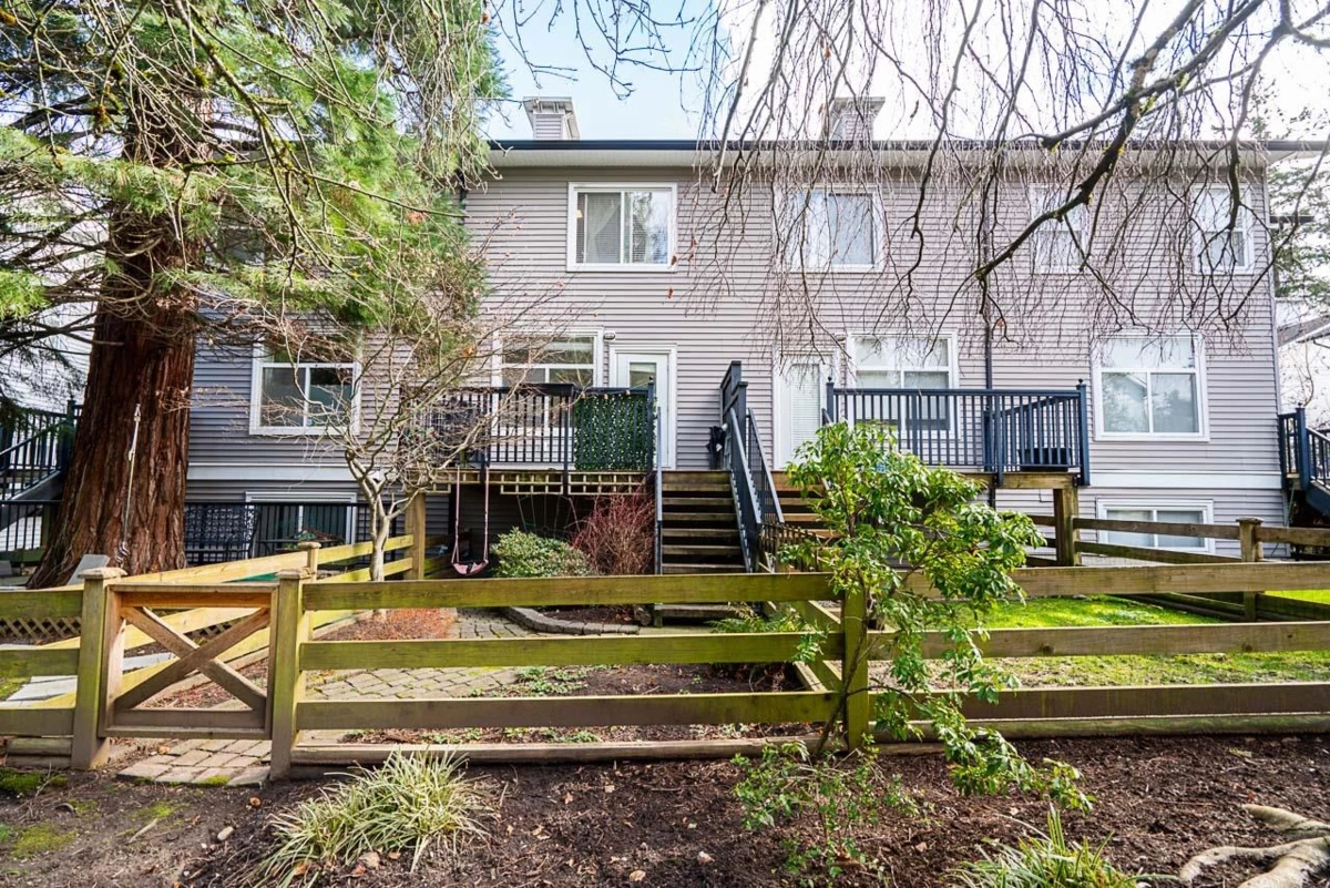 Laundry Room Photo of 19 15075 60 Avenue, Surrey, BC