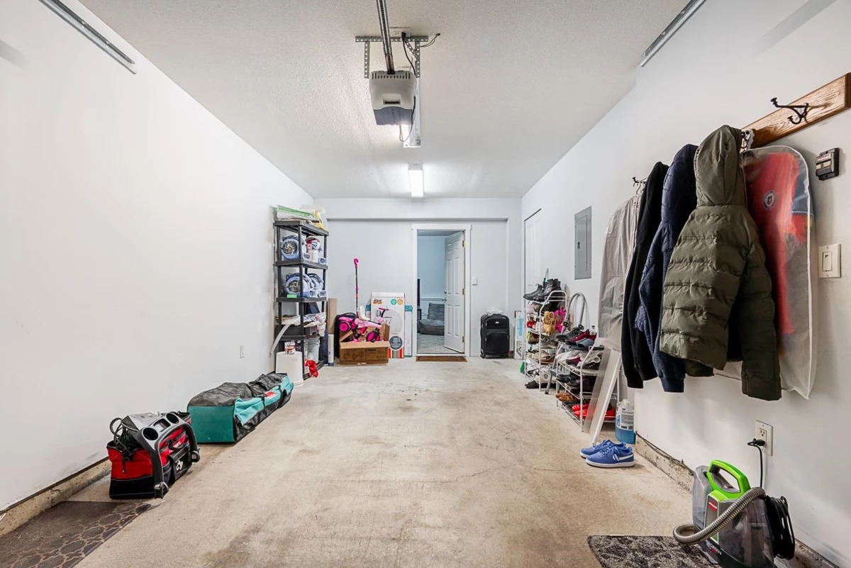 Office / Den Photo of 19 15075 60 Avenue, Surrey, BC