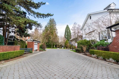Entry Foyer Photo of 19 15075 60 Avenue, Surrey, BC