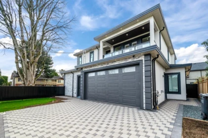 Swimming Pool Photo of 4991 Cabot Drive, Richmond, BC