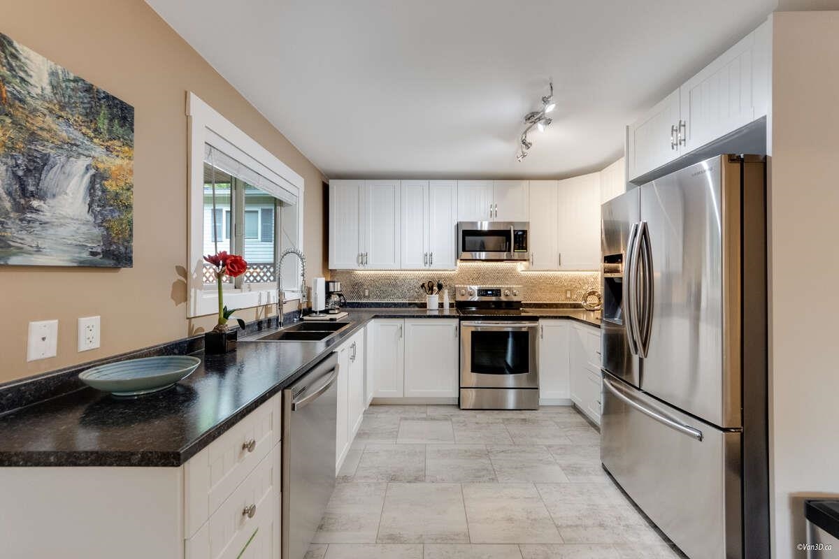 Outdoor Deck Photo of 746 Upper Crescent, Britannia Beach, BC