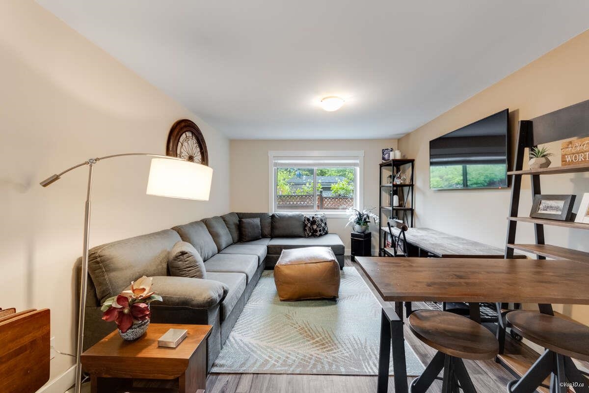 Outdoor Patio Photo of 746 Upper Crescent, Britannia Beach, BC