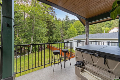 Front Yard Photo of 746 Upper Crescent, Britannia Beach, BC