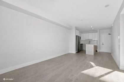Walk-In Closet Photo of 319 13458 95 Avenue, Surrey, BC