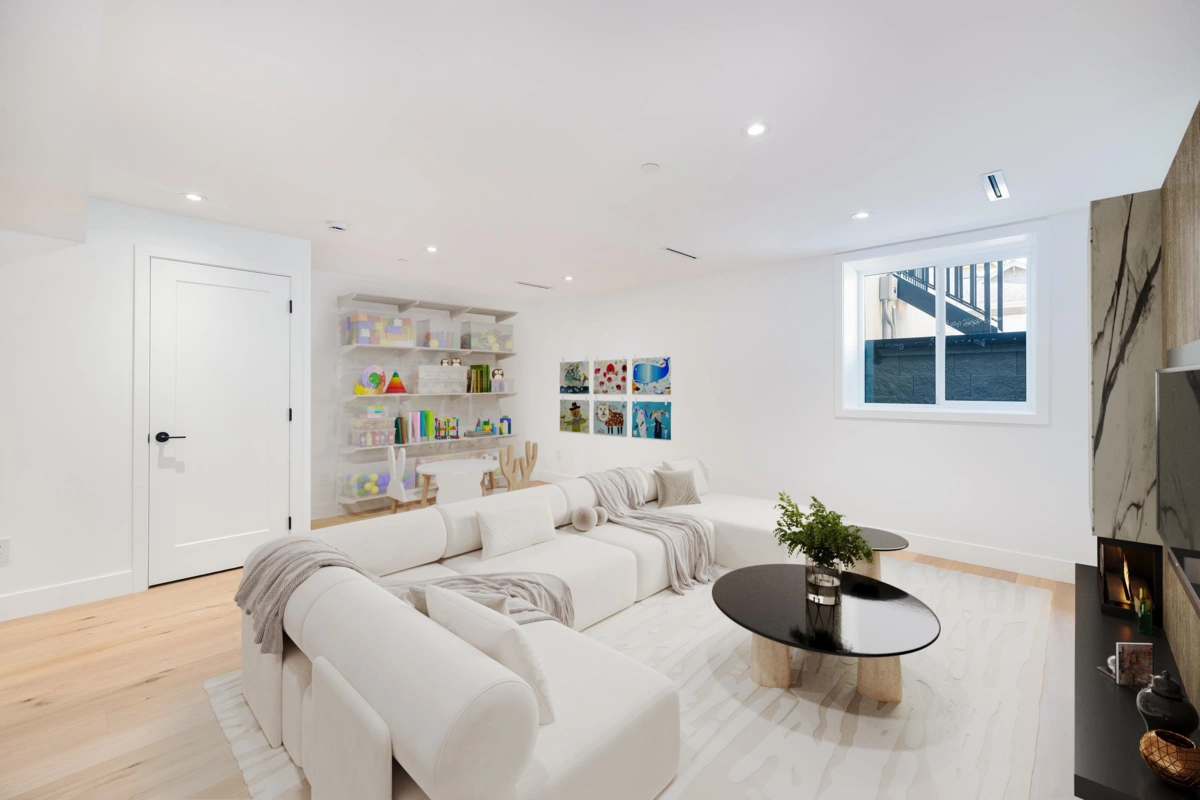 Bedroom 3 Photo of 265 W 6th Street, North Vancouver, BC