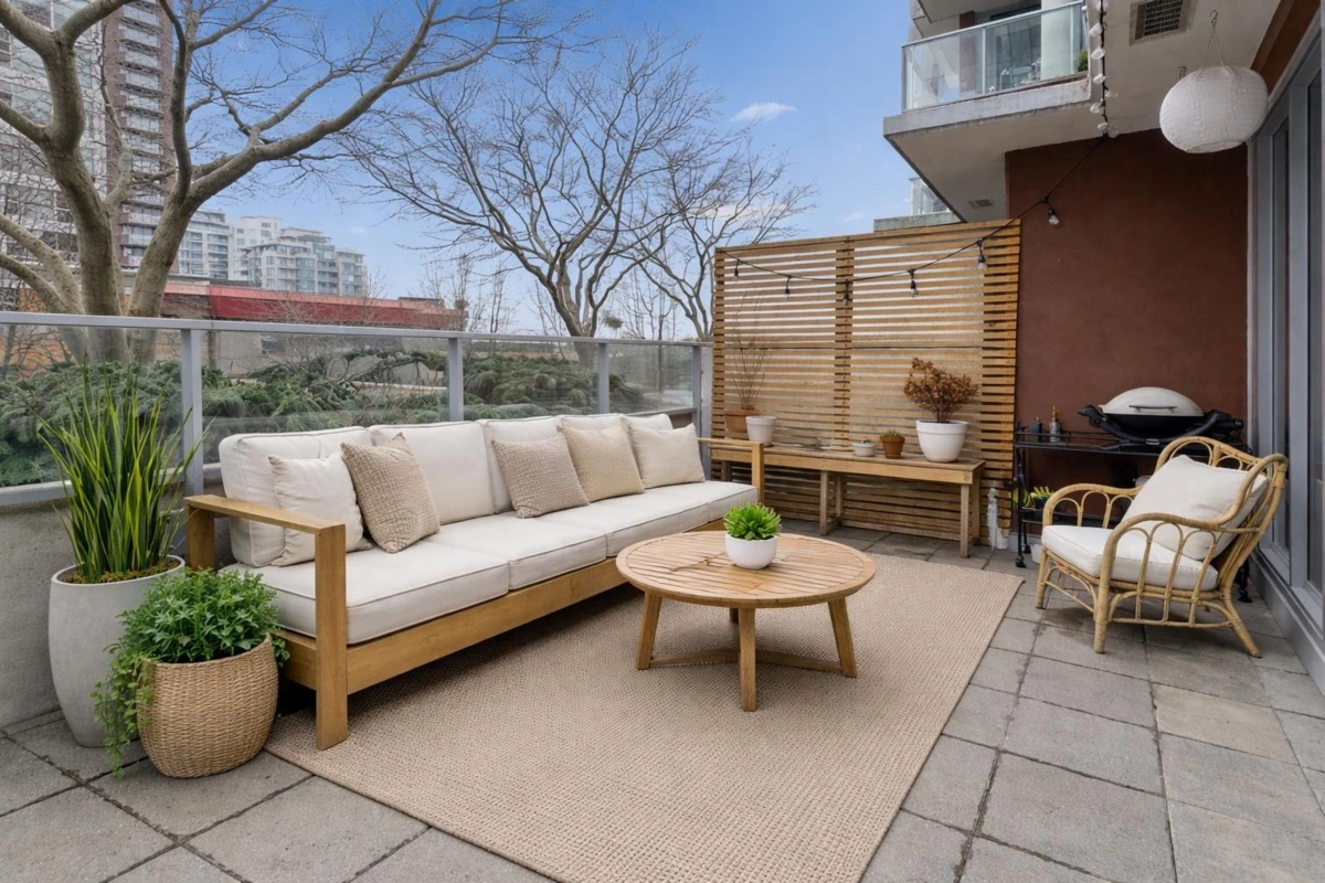 Backyard Photo of 303 150 W 15th Street, North Vancouver, BC