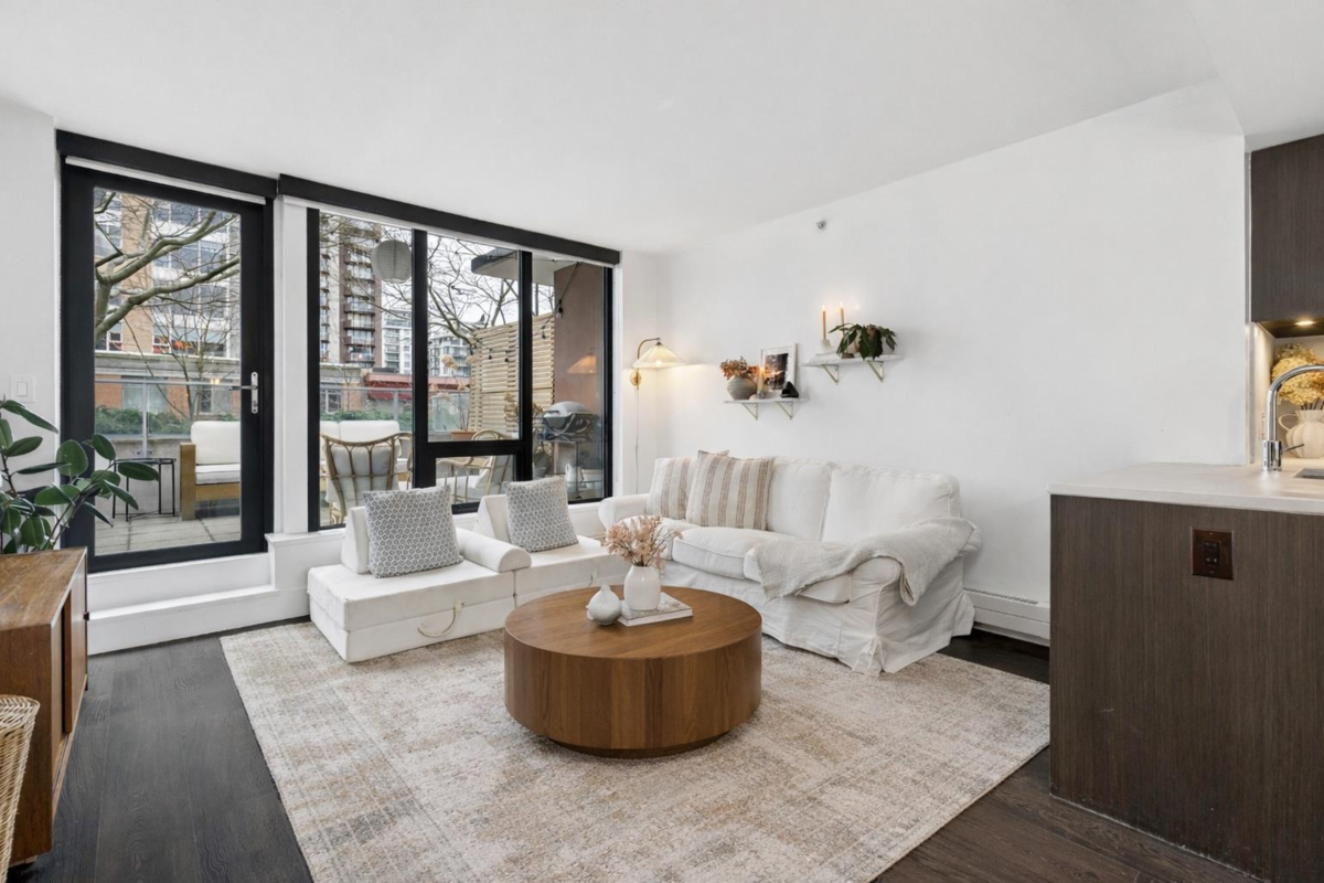 Bedroom 2 Photo of 303 150 W 15th Street, North Vancouver, BC