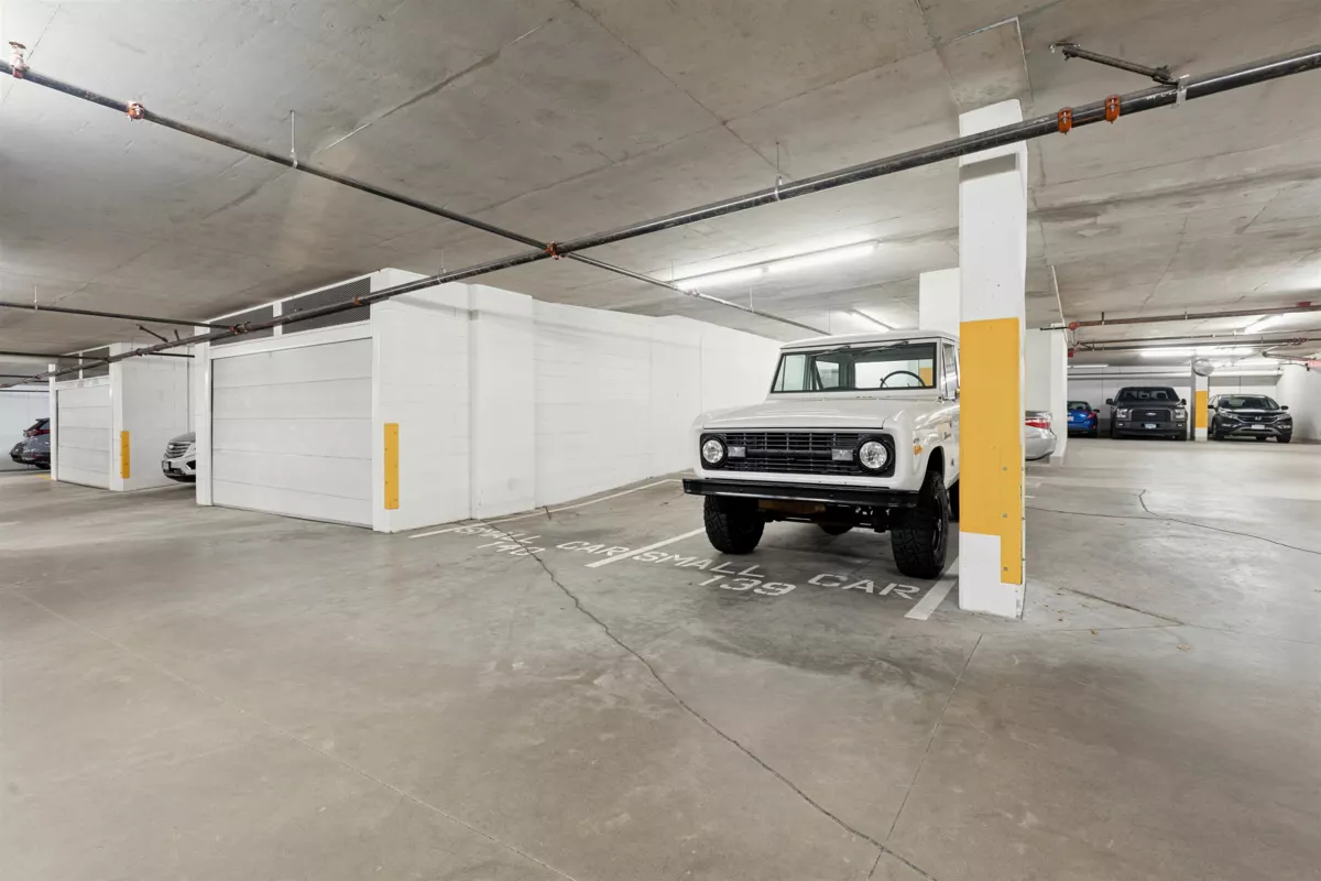 Neighborhood Park Photo Near 303 150 W 15th Street, North Vancouver, BC