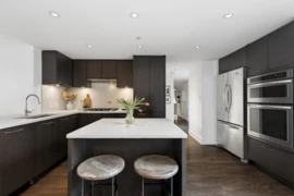 303 150 W 15th Street, North Vancouver, BC