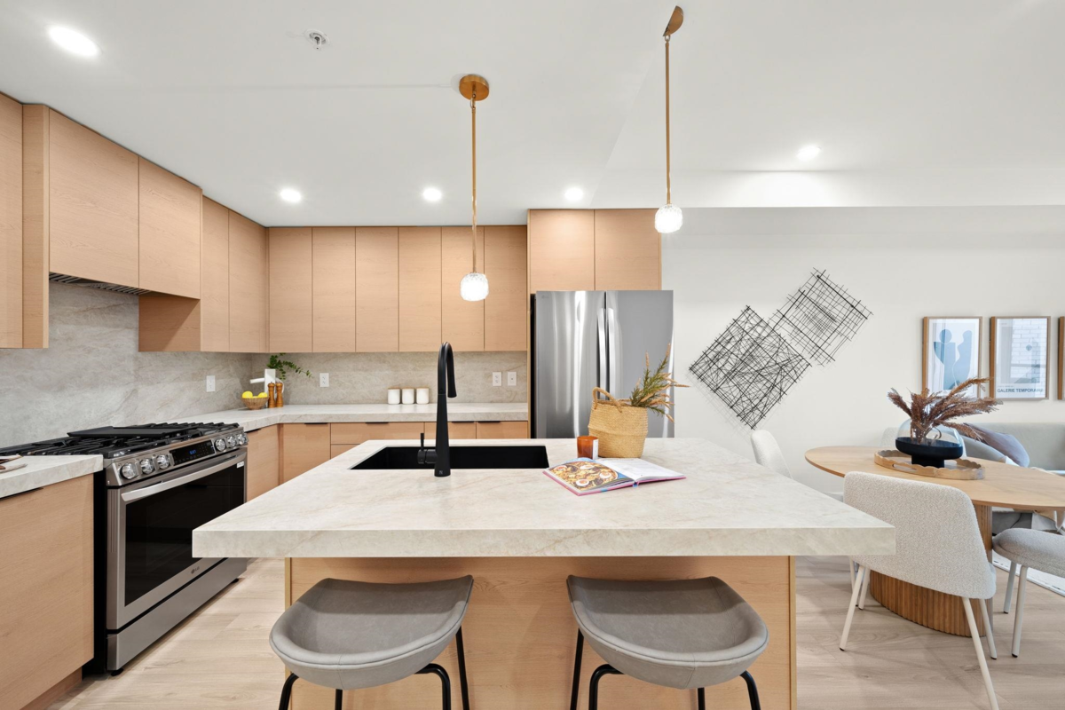 Exterior Rear Photo of 106 15353 17 Avenue, Surrey, BC