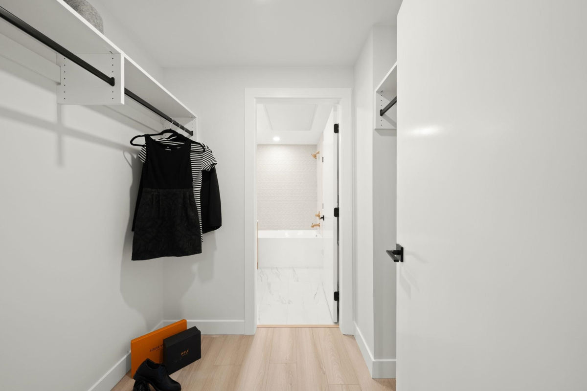 Pantry Photo of 106 15353 17 Avenue, Surrey, BC