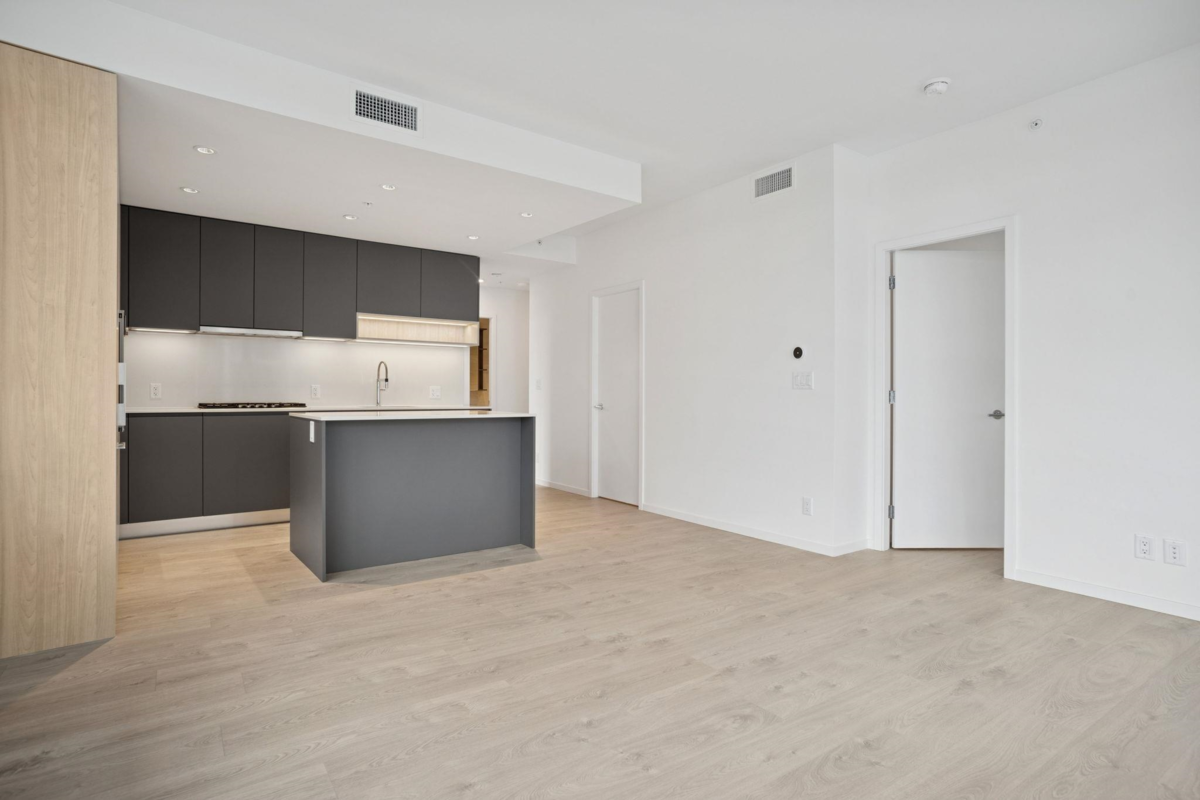 Living Room Photo of 553 6500 Minoru Boulevard, Richmond, BC