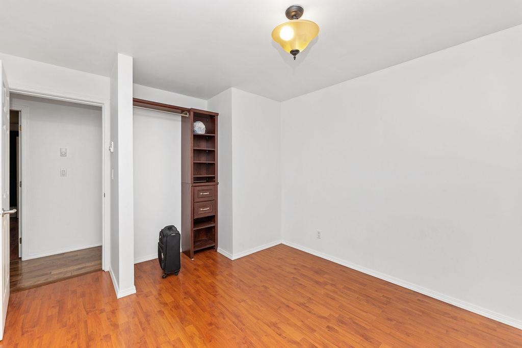 Guest Bathroom Photo of 4561 Sinclair Bay Road, Garden Bay, BC