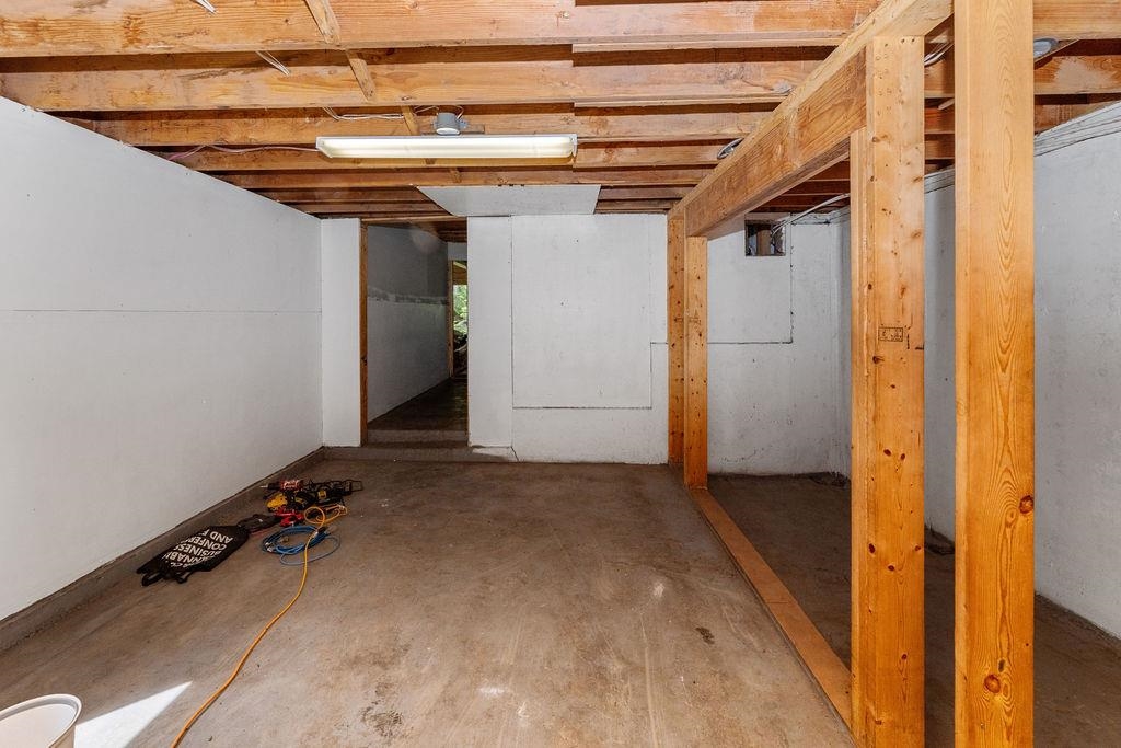 Outdoor Deck Photo of 4561 Sinclair Bay Road, Garden Bay, BC