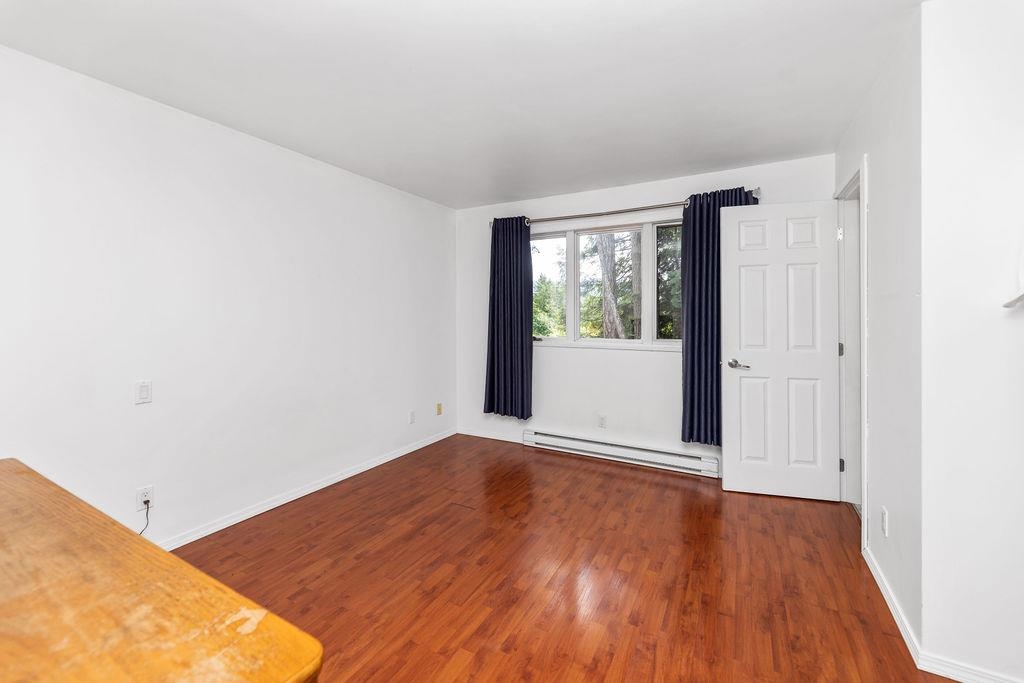 Walk-In Closet Photo of 4561 Sinclair Bay Road, Garden Bay, BC